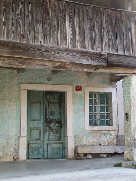 Old house in Zazid village