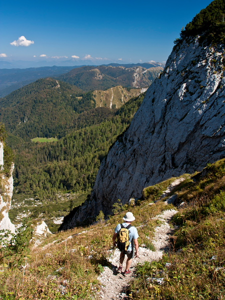 Črna prst - Spust proti Planini za Črno goro