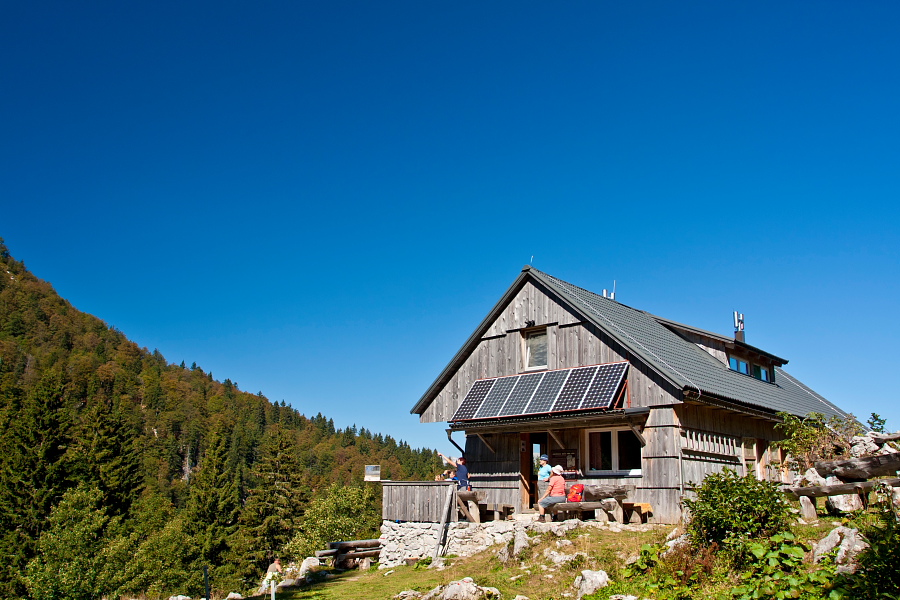Orožnova koča na Planini za Liscem