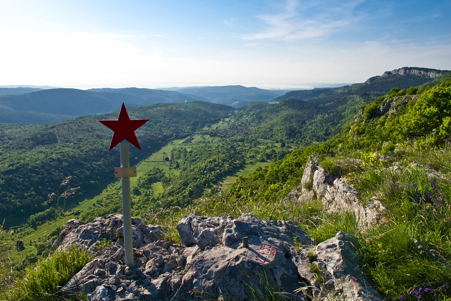View to the valley between Rakitovec and Zazid